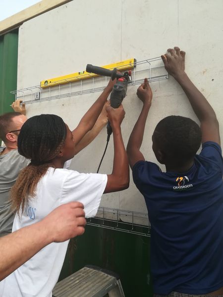 Ana Elektrikerin 87.jpg